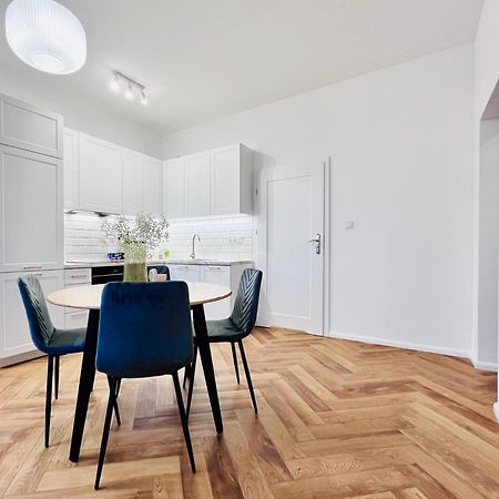 Apartamenty Kamienica Centrum - 1 Maja Lubiń Exteriör bild